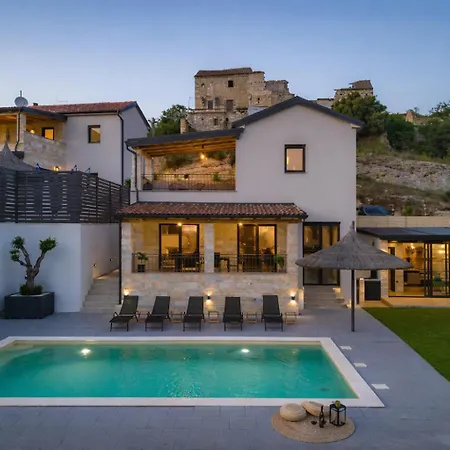New - Luxury Vacation *